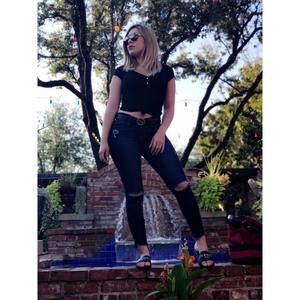 Meet your Posher, Hemma